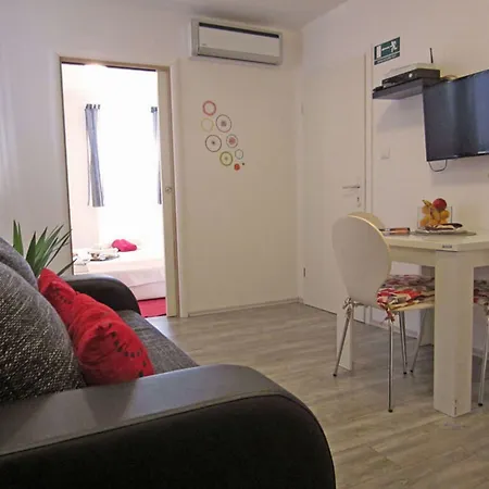 Tragos Lemon Tree * Τρογκίρ