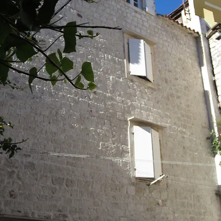 Tragos Lemon Tree Τρογκίρ