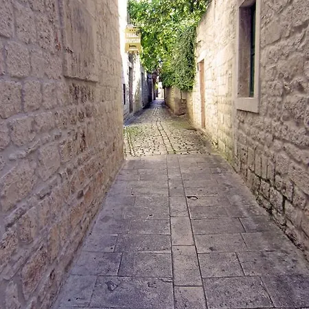 Tragos Lemon Tree Apartman *