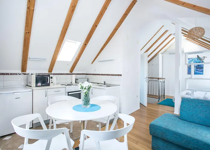 Tragos Lemon Tree Apartamento