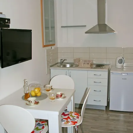 Tragos Lemon Tree Апартаменти