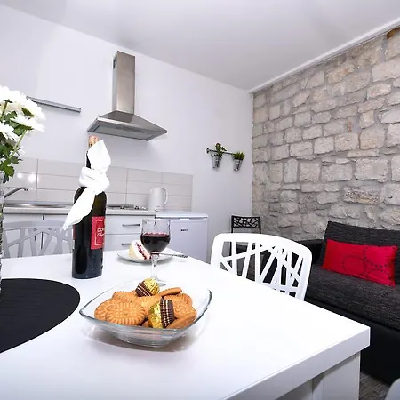 Tragos Lemon Tree تروغير