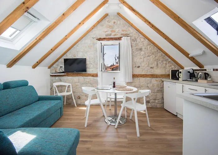 特拉格斯柠檬树公寓