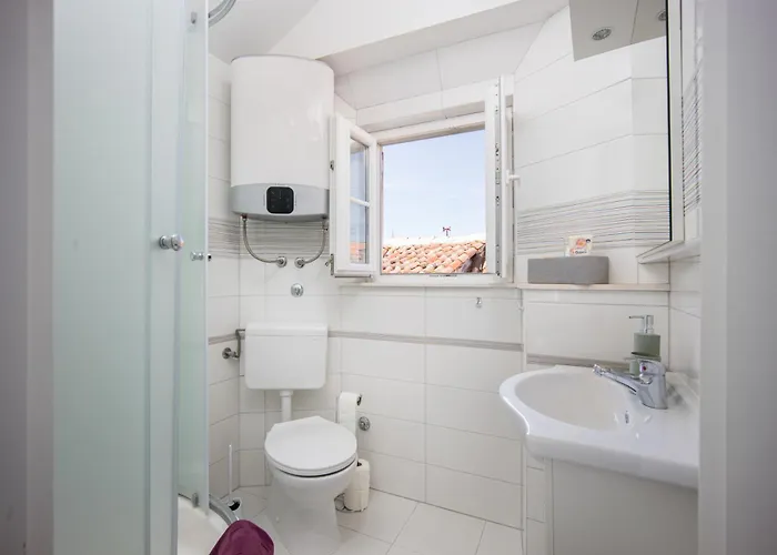 特拉格斯柠檬树公寓 特罗吉尔