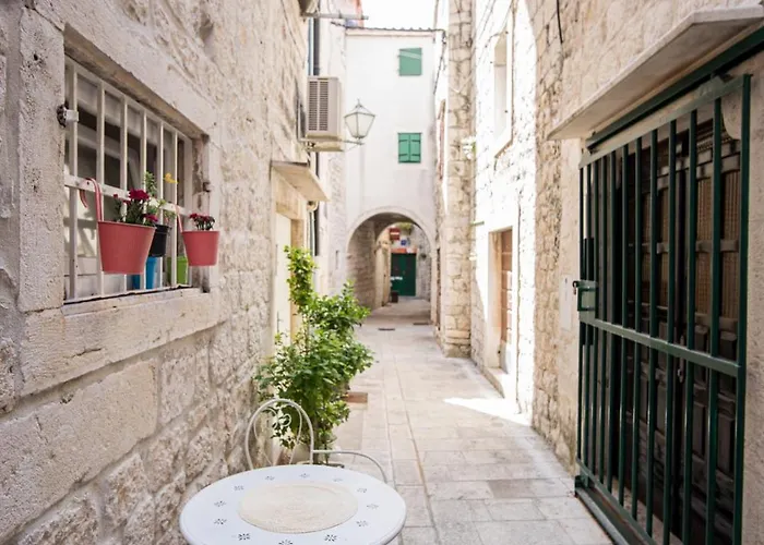 Апартаменты Tragos Lemon Tree