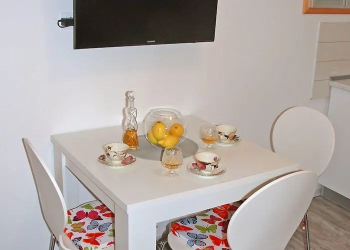 特拉格斯柠檬树公寓 *