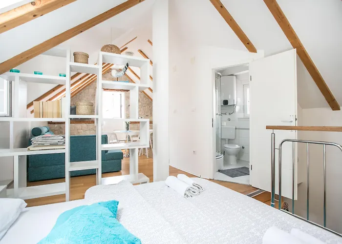 特拉格斯柠檬树公寓