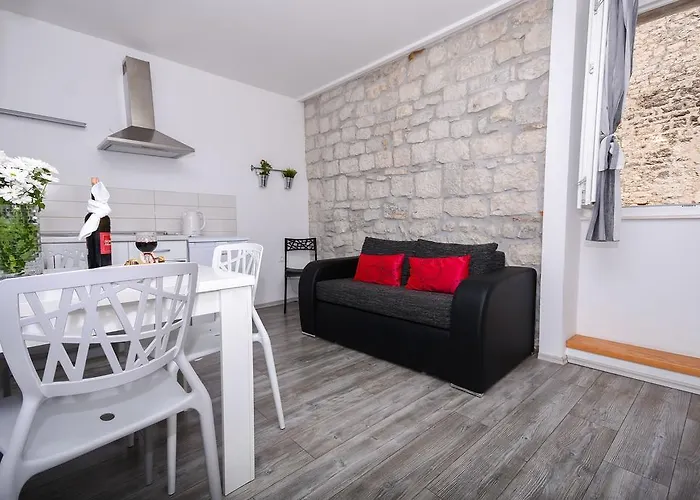 特拉格斯柠檬树公寓