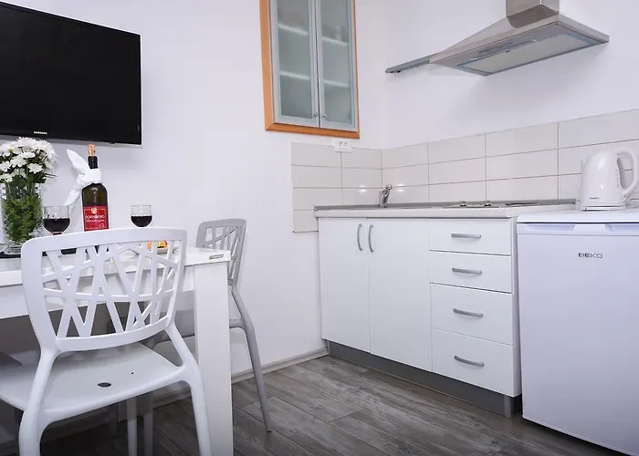 特拉格斯柠檬树公寓