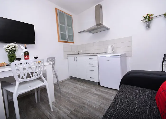 Апартаменты Tragos Lemon Tree