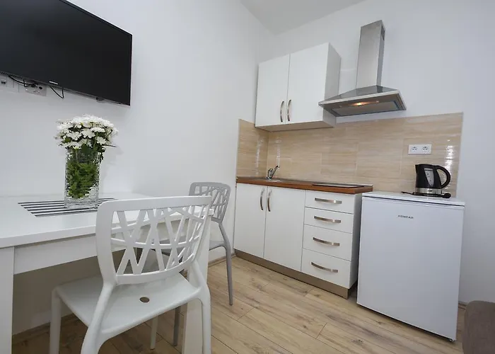 特拉格斯柠檬树公寓